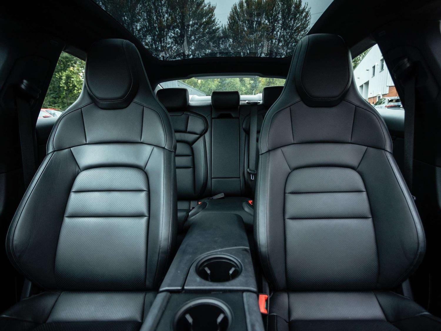 Used Porsche Taycan 2021 for sale - 76218273: Photo 16