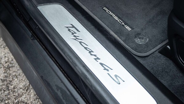 Used Porsche Taycan 2021 for sale - 76218273: Photo 30