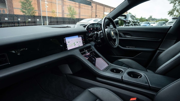Used Porsche Taycan 2021 for sale - 76218273: Photo 5