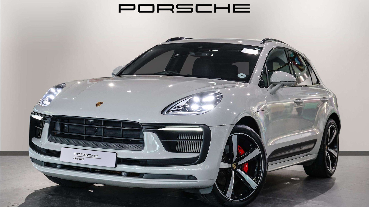 Used Porsche Macan 2024 for sale - 77527009: Photo 2