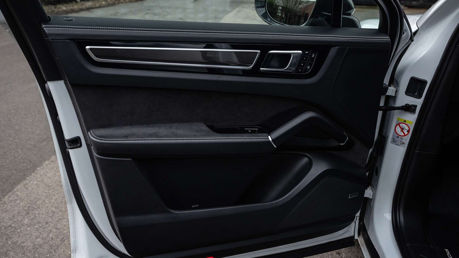 Used Porsche Cayenne 2023 for sale - 77389662: Photo 35