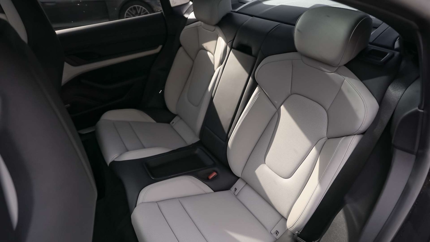 Used Porsche Taycan 2020 for sale - 76691983: Photo 14