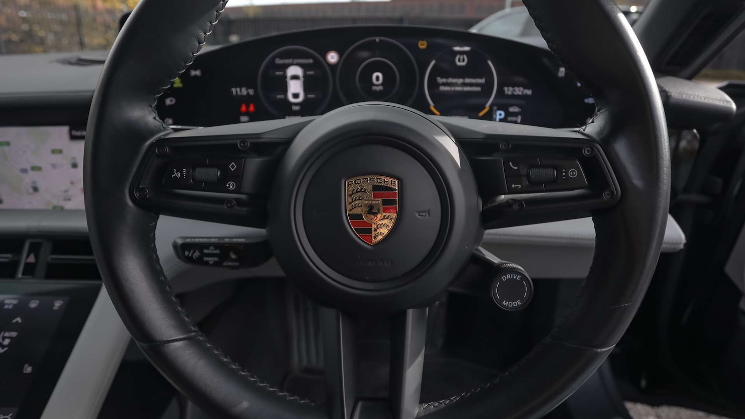Used Porsche Taycan 2020 for sale - 76691983: Photo 18