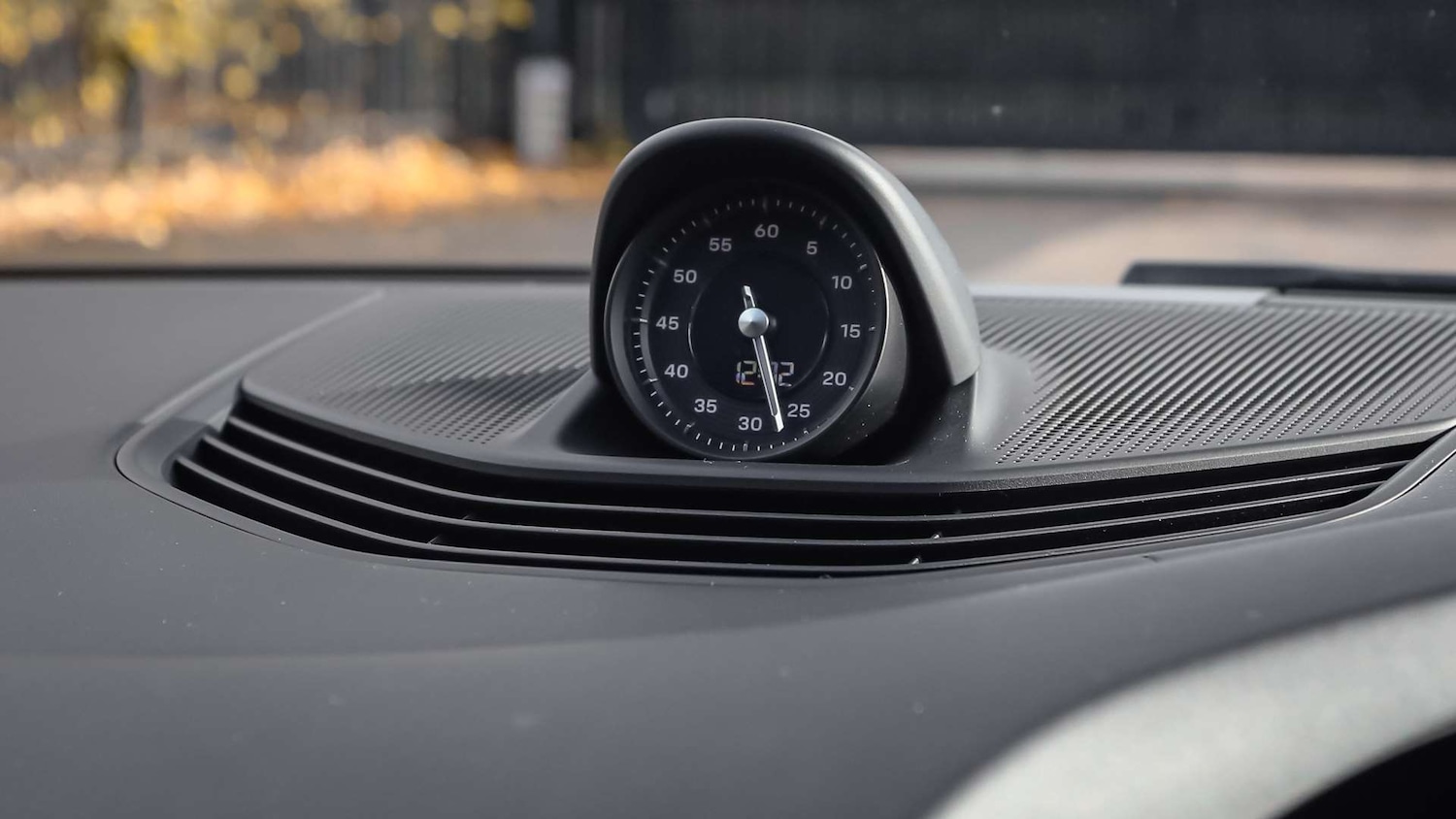 Used Porsche Taycan 2020 for sale - 76691983: Photo 24