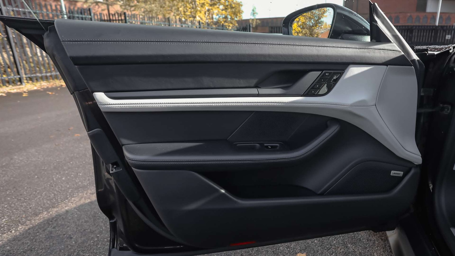 Used Porsche Taycan 2020 for sale - 76691983: Photo 32