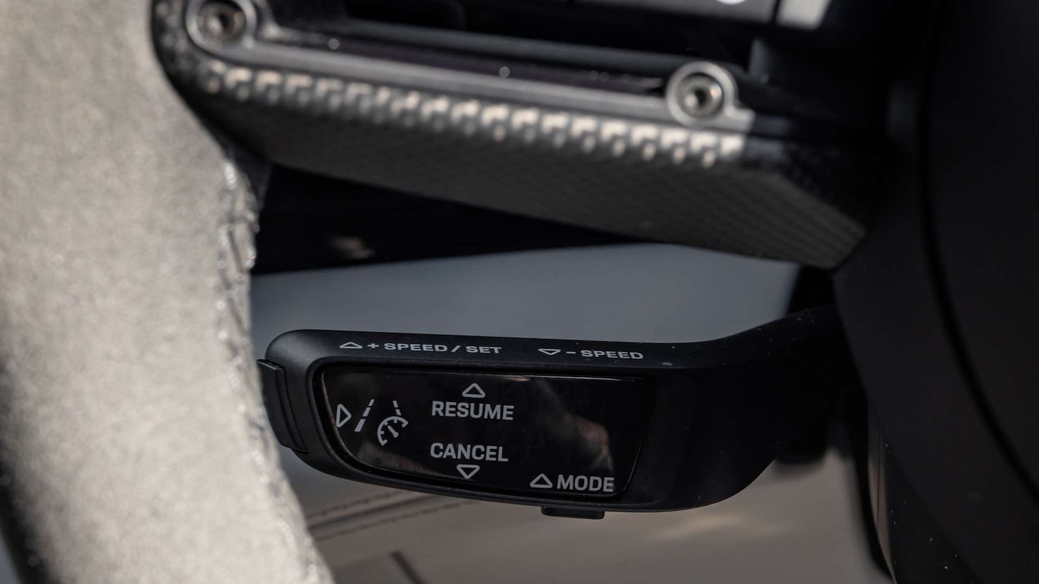 Used Porsche Taycan 2023 for sale - 76034722: Photo 16