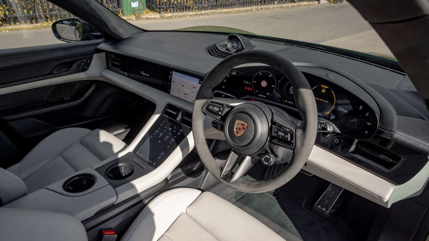 Used Porsche Taycan 2023 for sale - 76034722: Photo 18