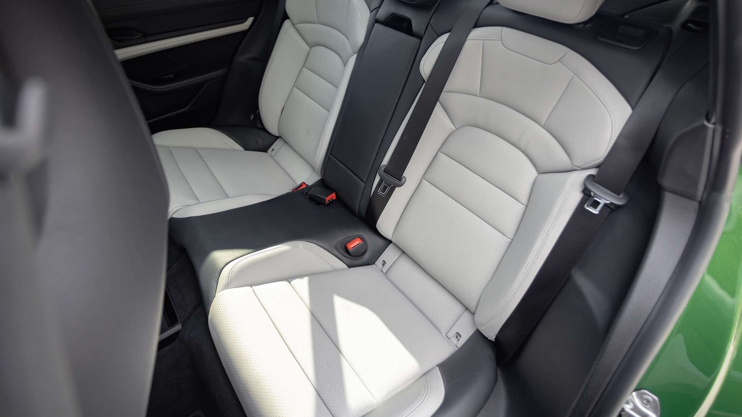 Used Porsche Taycan 2023 for sale - 76034722: Photo 31