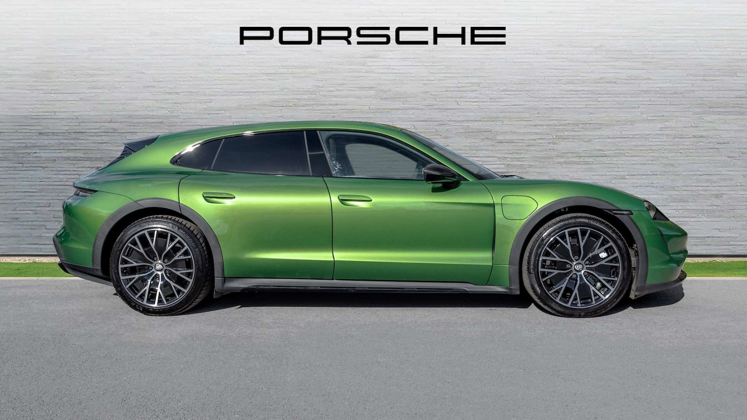 Used Porsche Taycan 2023 for sale - 76034722: Photo 7