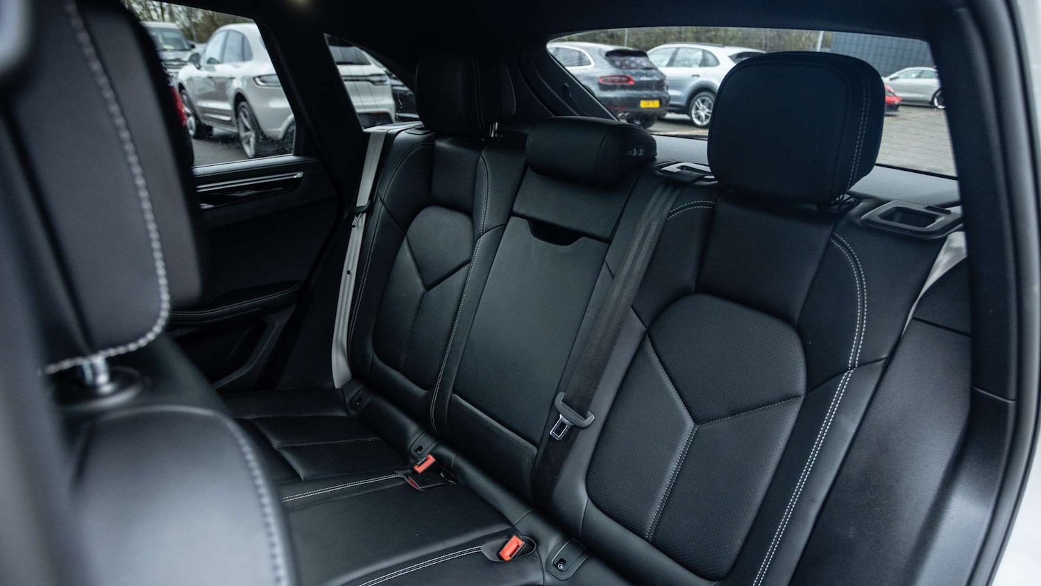 Used Porsche Macan 2021 for sale - 76774133: Photo 14