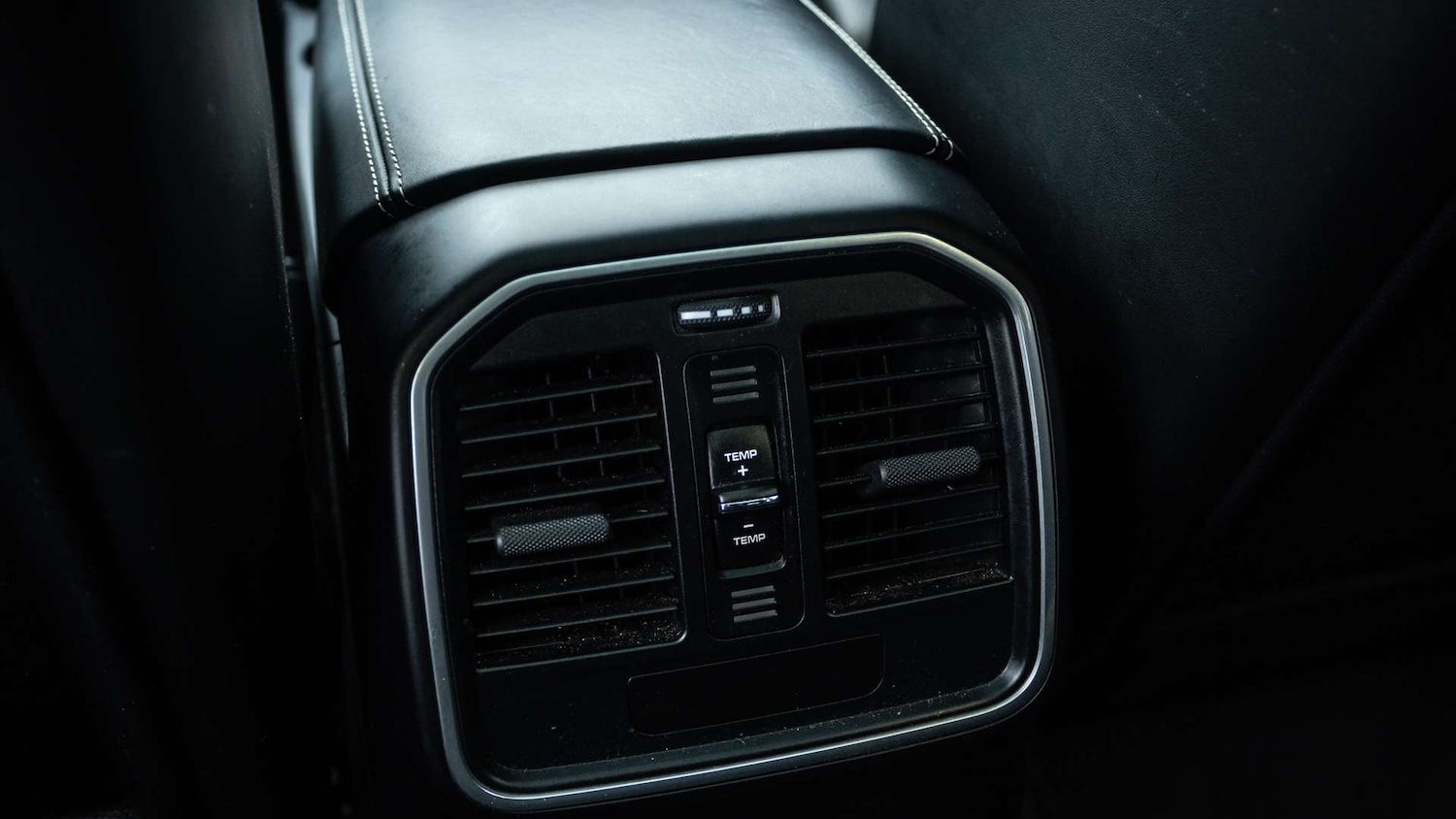 Used Porsche Macan 2021 for sale - 76774133: Photo 16