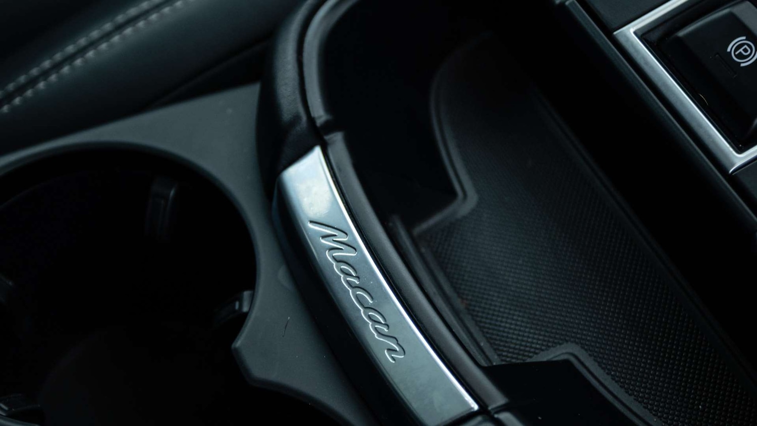 Used Porsche Macan 2021 for sale - 76774133: Photo 26