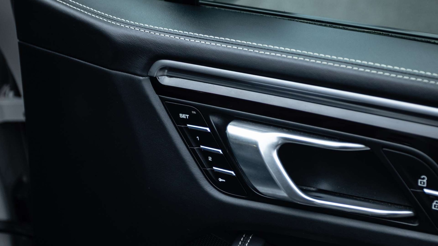 Used Porsche Macan 2021 for sale - 76774133: Photo 28