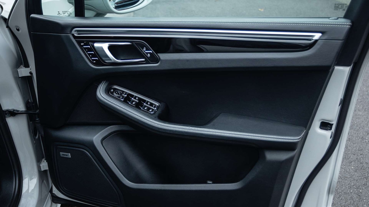 Used Porsche Macan 2021 for sale - 76774133: Photo 34