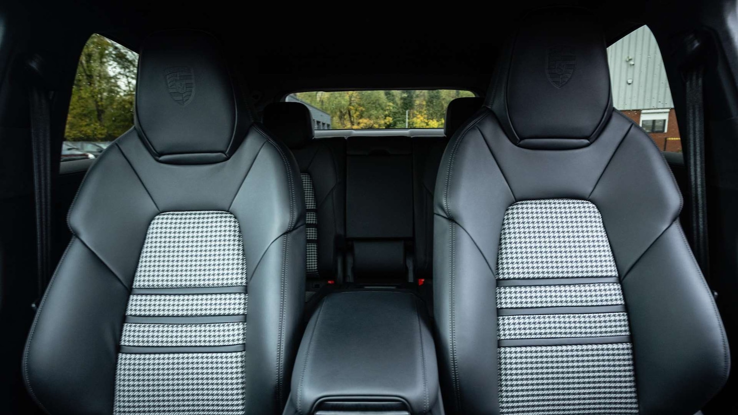 Used Porsche Cayenne 2025 for sale - 76362525: Photo 15