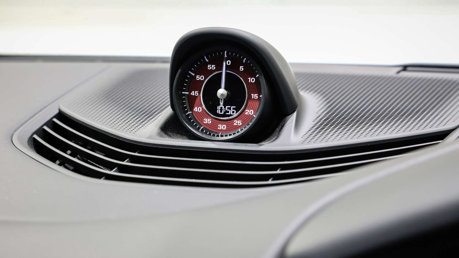 Used Porsche Taycan 2023 for sale - 77158573: Photo 19