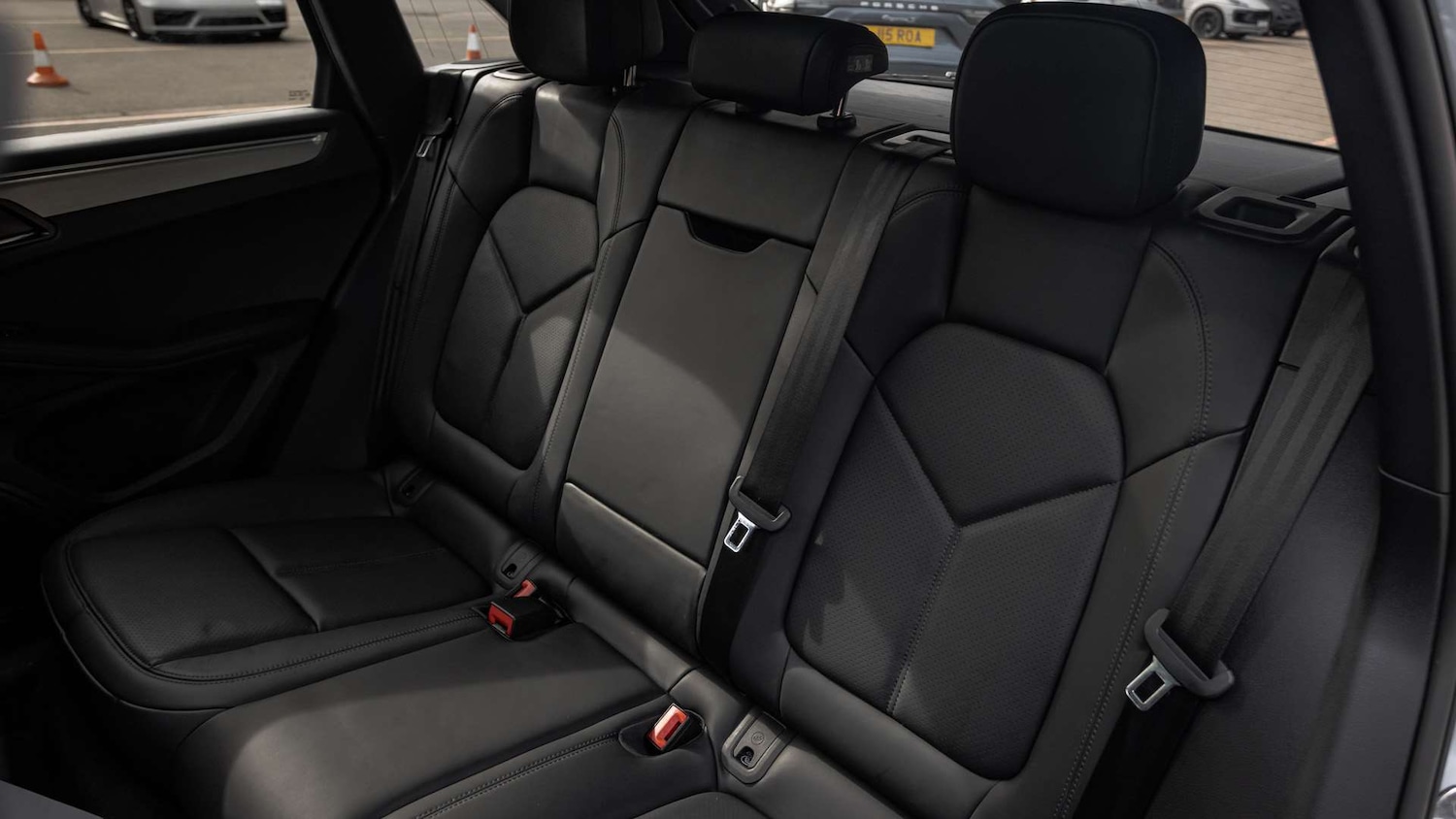 Used Porsche Macan 2022 for sale - 76063259: Photo 16