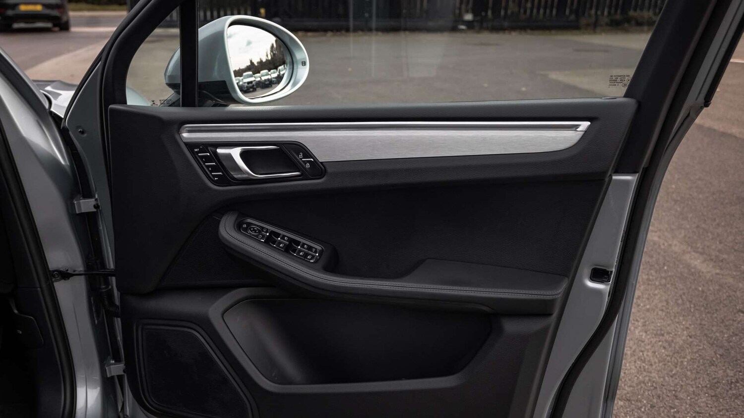 Used Porsche Macan 2022 for sale - 76063259: Photo 28