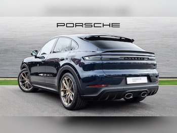 Used Porsche Cayenne 2024 for sale - 77472613: Photo