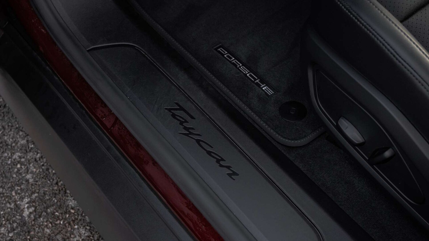 Used Porsche Taycan 2022 for sale - 77257400: Photo 32