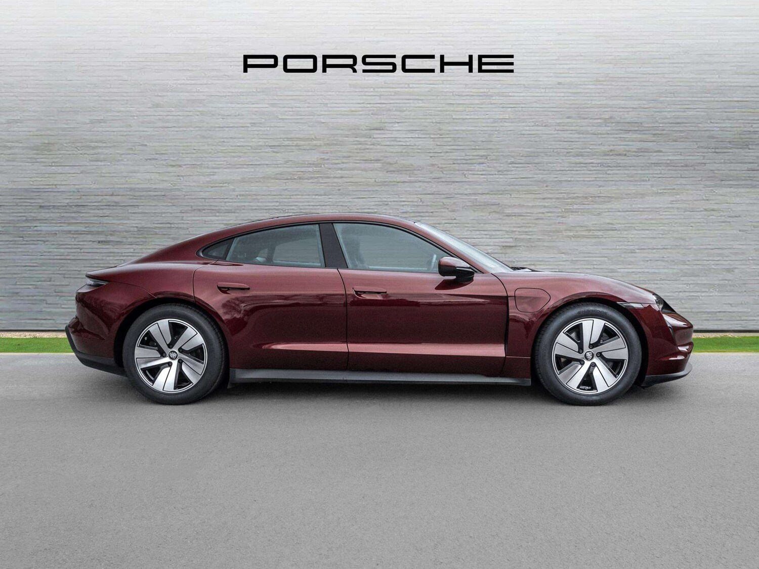 Used Porsche Taycan 2022 for sale - 77257400: Photo 6