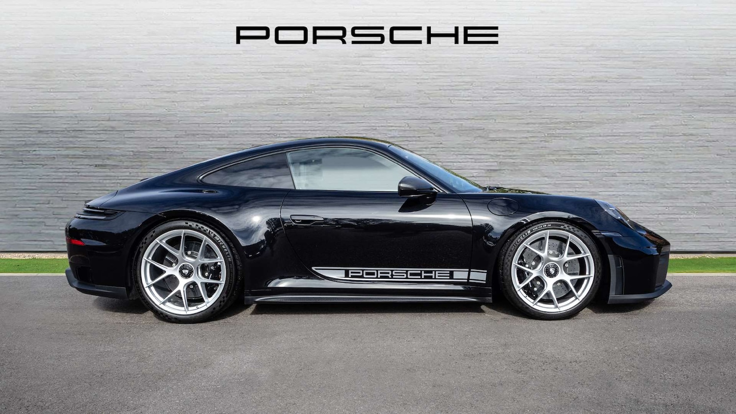 Used Porsche 911 2025 for sale - 76191863: Photo 2