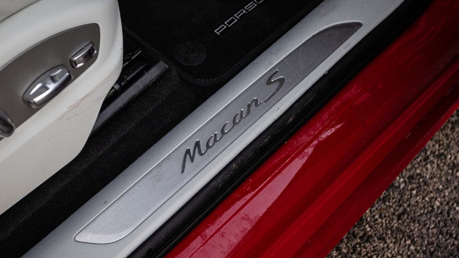 Used Porsche Macan 2023 for sale - 77032260: Photo 33