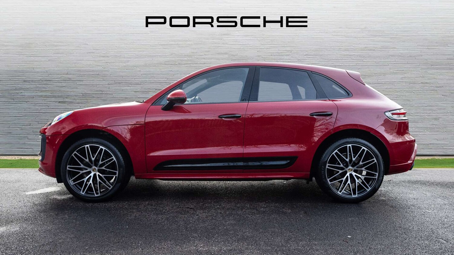 Used Porsche Macan 2023 for sale - 77032260: Photo 8