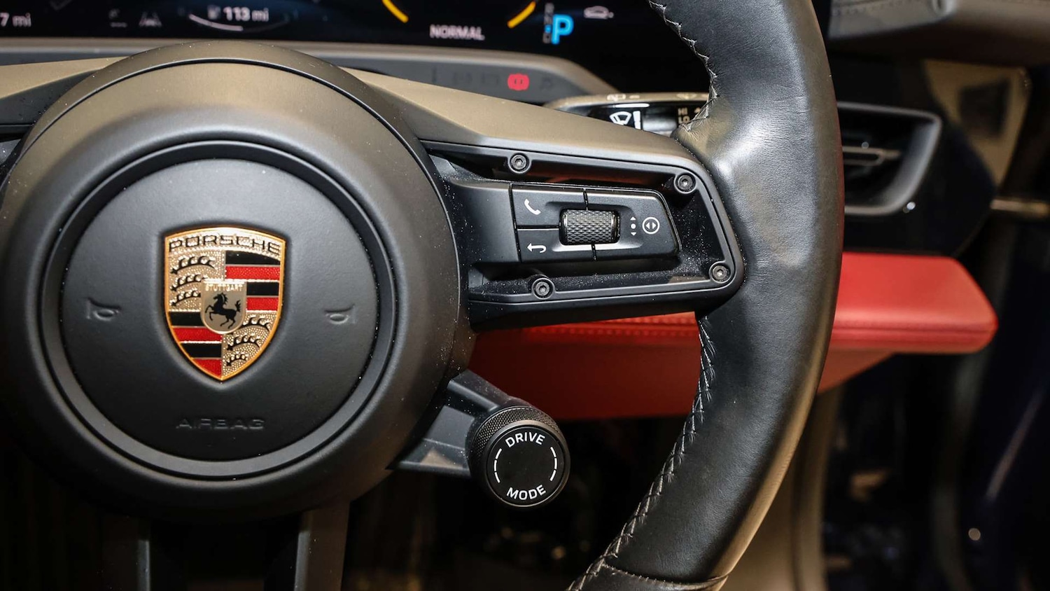 Used Porsche Taycan 2023 for sale - 77233058: Photo 18