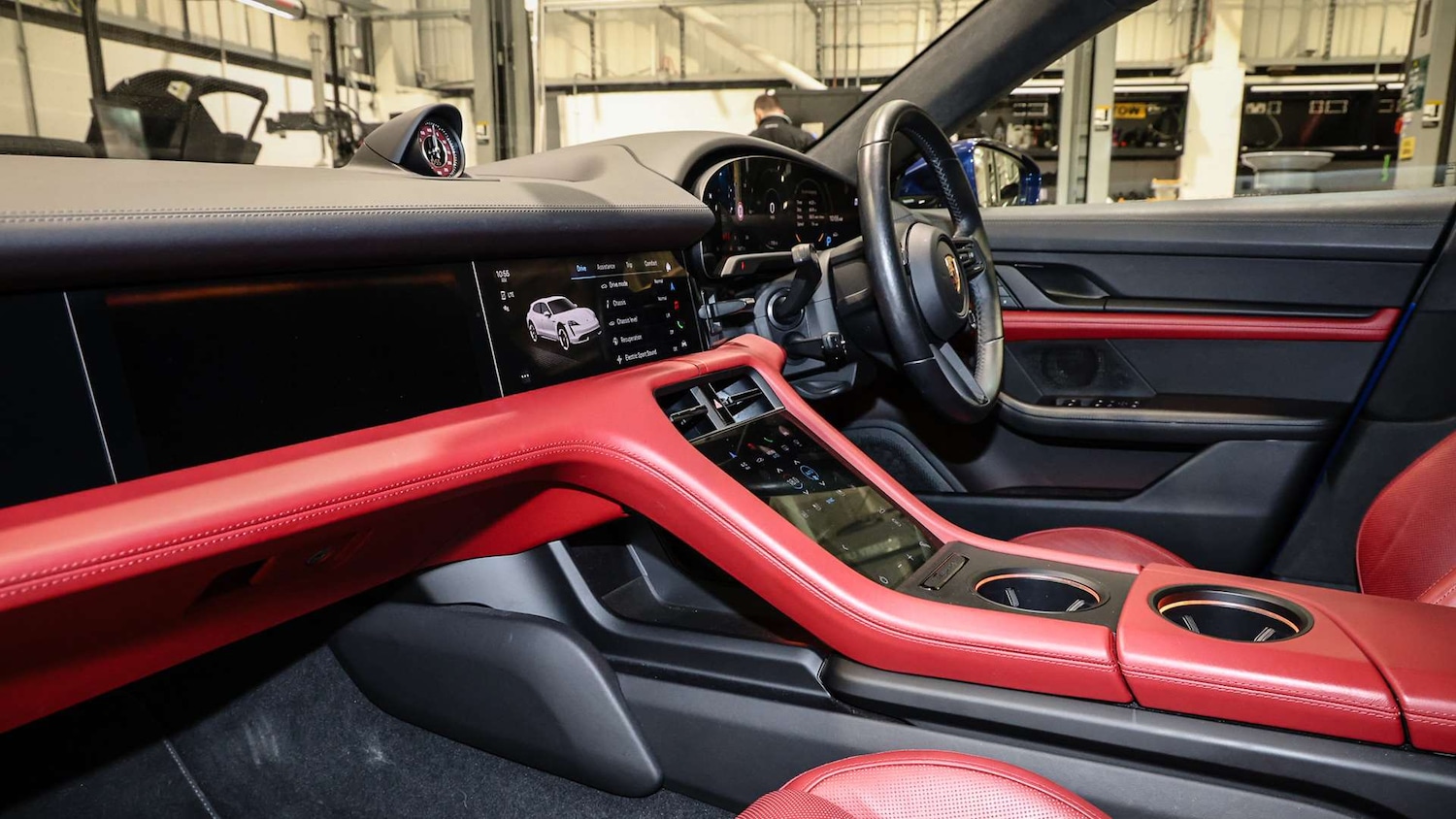 Used Porsche Taycan 2023 for sale - 77233058: Photo 5