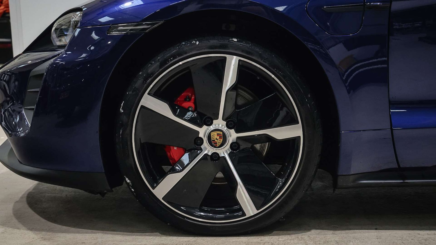 Used Porsche Taycan 2023 for sale - 77233058: Photo 6