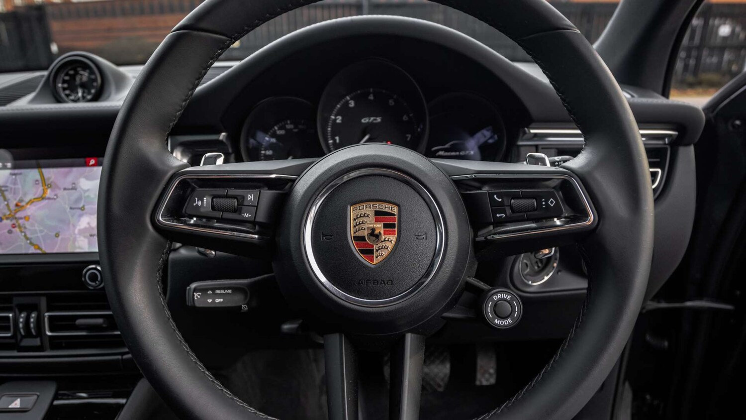 Used Porsche Macan 2025 for sale - 76967857: Photo 12