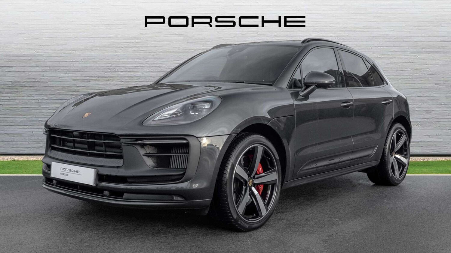 Used Porsche Macan 2025 for sale - 76967857: Photo 2