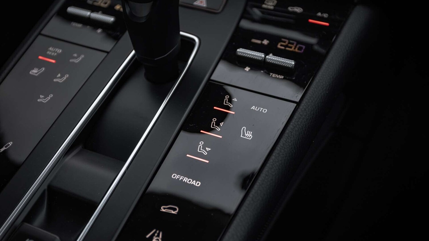 Used Porsche Macan 2025 for sale - 76967857: Photo 27