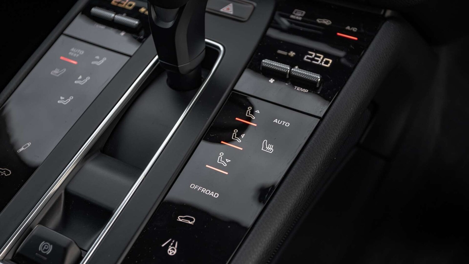 Used Porsche Macan 2025 for sale - 76967857: Photo 28