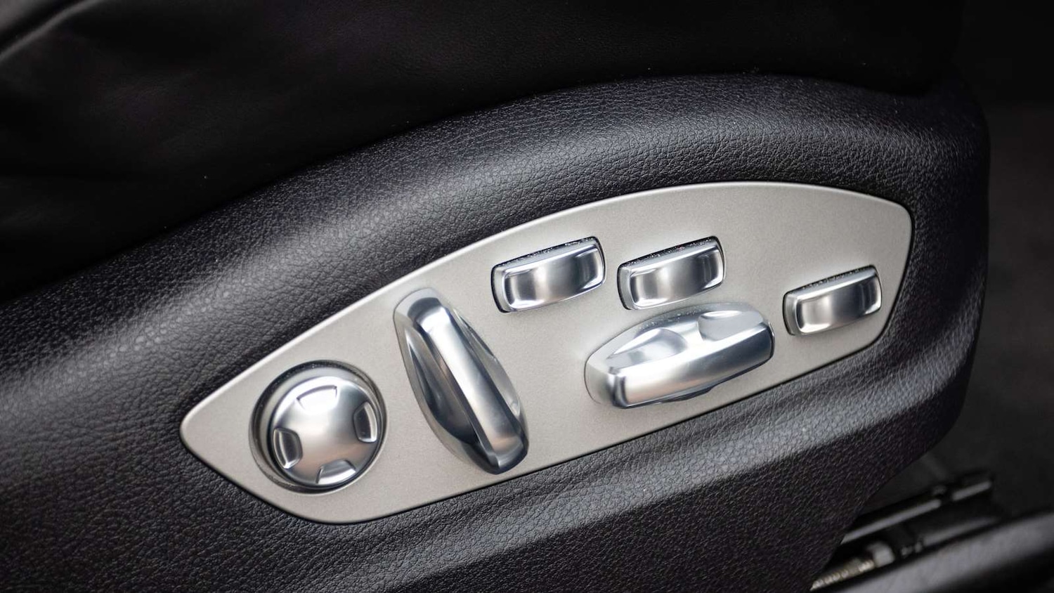 Used Porsche Macan 2022 for sale - 77270049: Photo 31