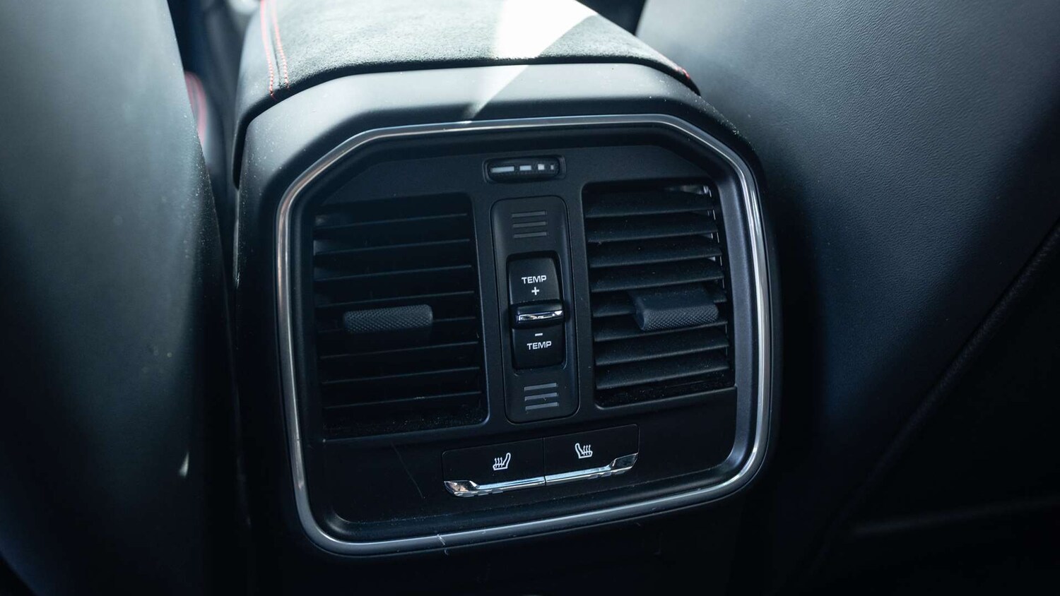 Used Porsche Macan 2023 for sale - 75772384: Photo 16