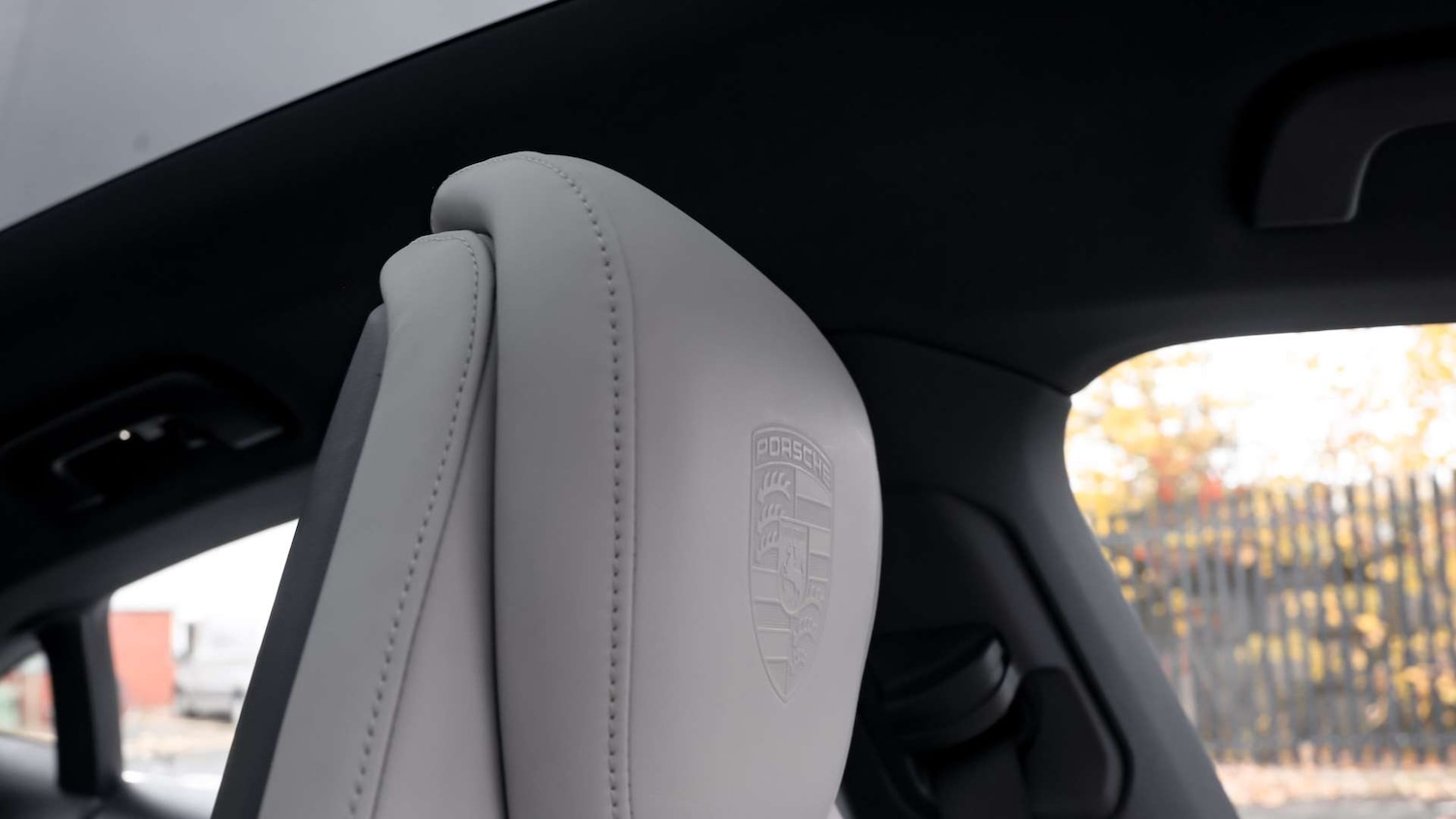 Used Porsche Taycan 2020 for sale - 77134825: Photo 15