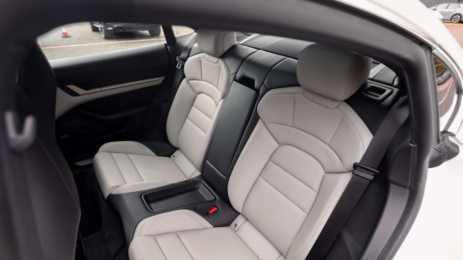 Used Porsche Taycan 2020 for sale - 77134825: Photo 16