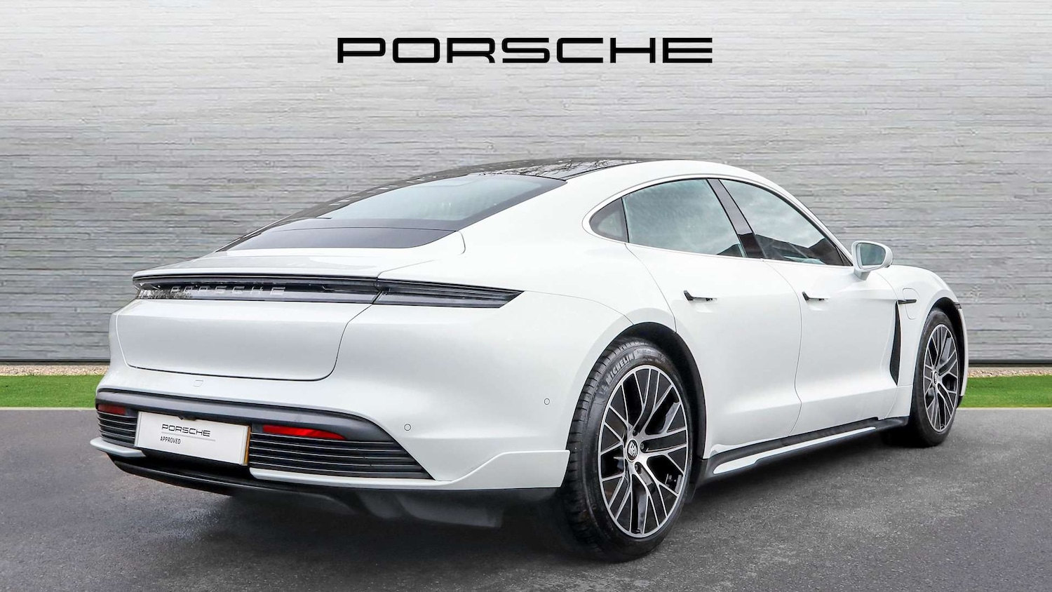 Used Porsche Taycan 2020 for sale - 77134825: Photo 3