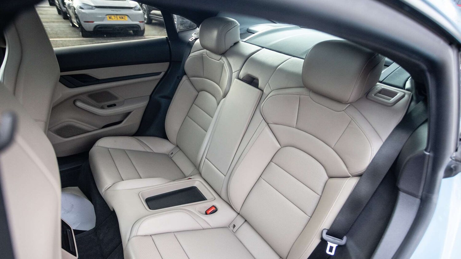 Used Porsche Taycan 2021 for sale - 77361392: Photo 16