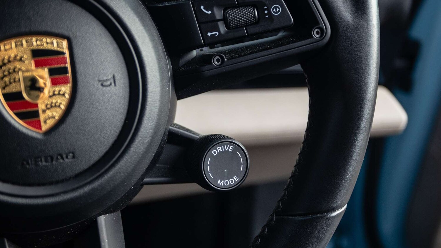 Used Porsche Taycan 2021 for sale - 77361392: Photo 20