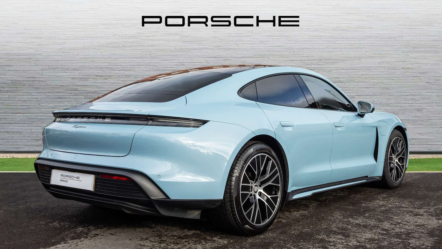 Used Porsche Taycan 2021 for sale - 77361392: Photo 3