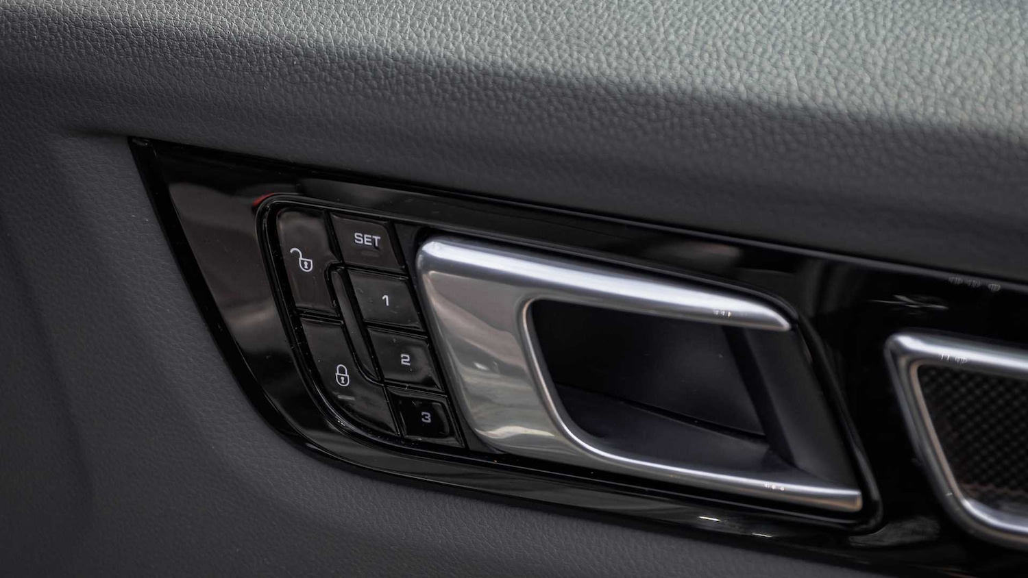 Used Porsche Cayenne 2018 for sale - 76564368: Photo 25