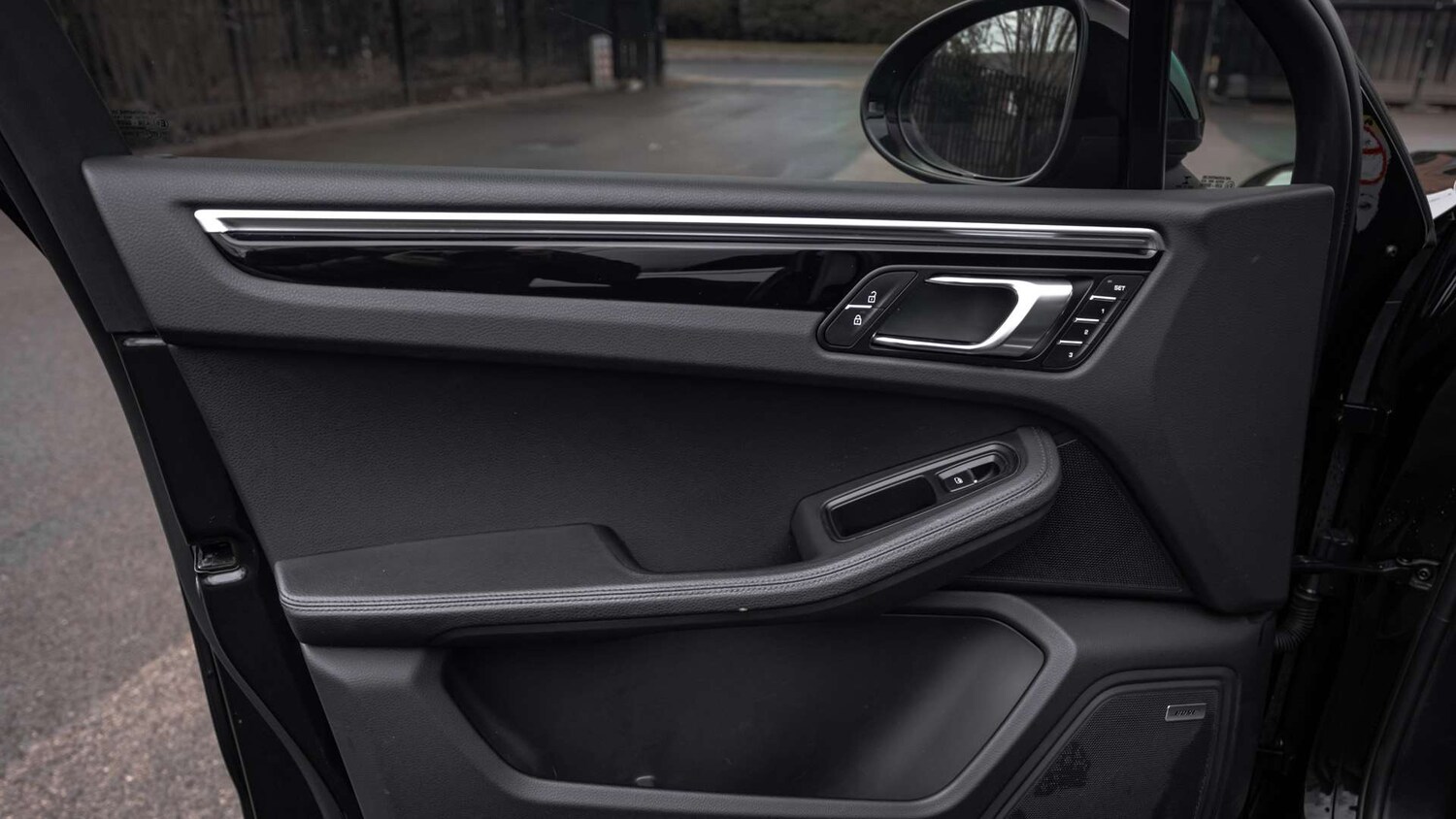 Used Porsche Macan for sale - 77361305: Photo 35