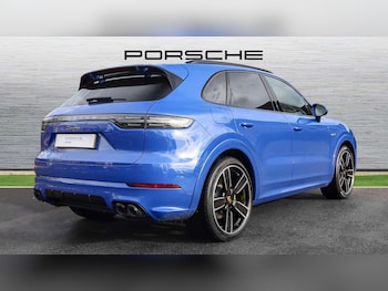 Used Porsche Cayenne 2022 for sale - 76435577: Photo