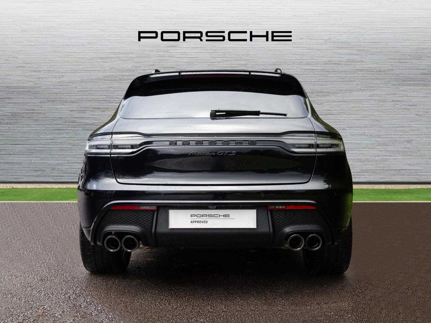 Used Porsche Macan 2023 for sale - 76125868: Photo 10