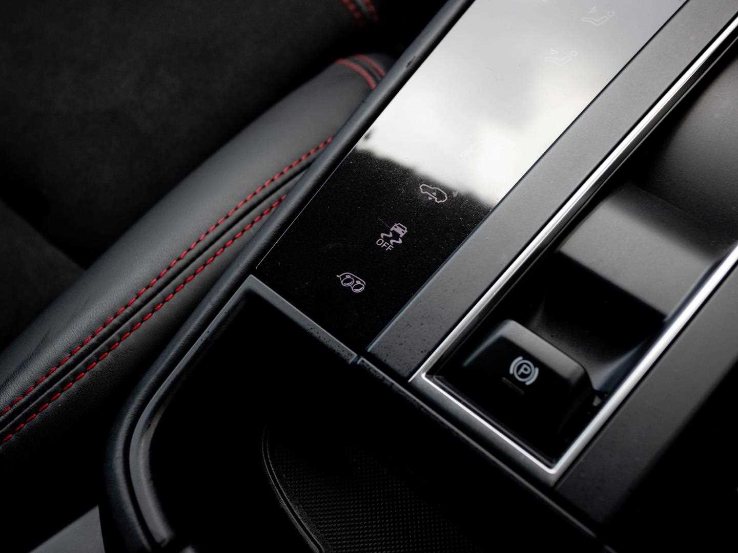 Used Porsche Macan 2023 for sale - 76125868: Photo 25