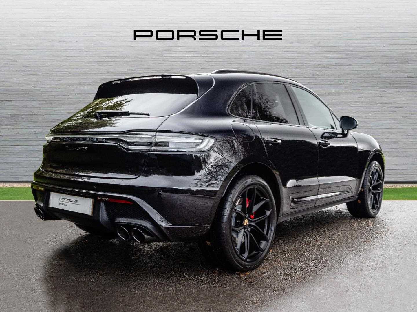 Used Porsche Macan 2023 for sale - 76125868: Photo 3