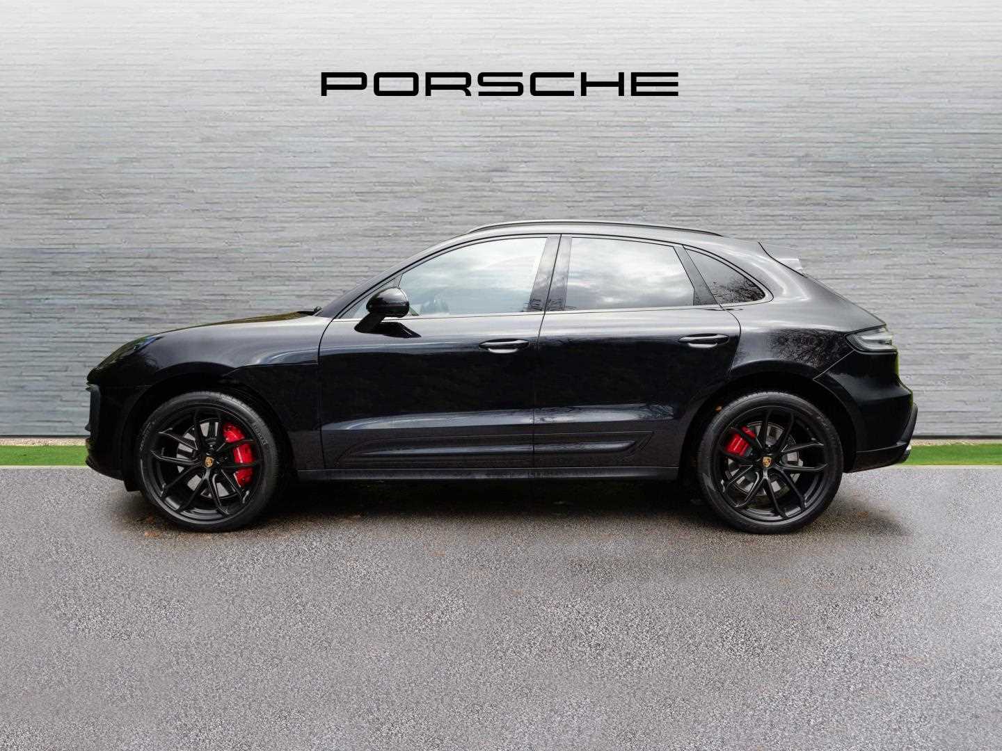 Used Porsche Macan 2023 for sale - 76125868: Photo 8